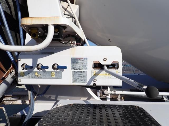 MITSUBISHI FUSOU SUPER GREAT 2015 Image 31