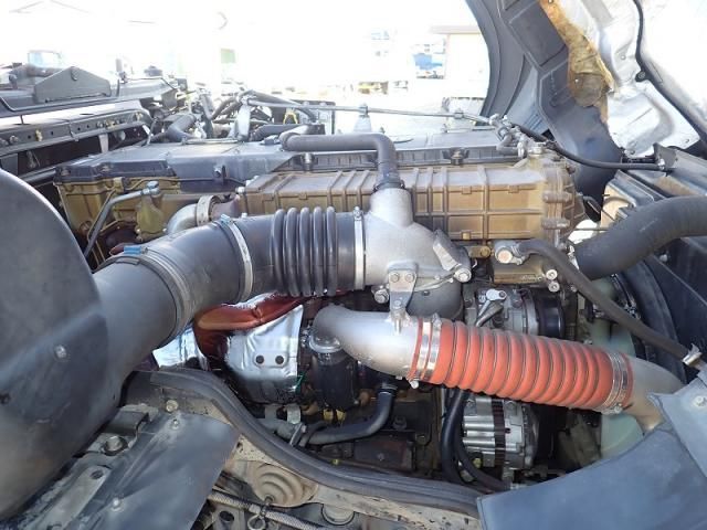 MITSUBISHI FUSOU SUPER GREAT 2015 Image 31