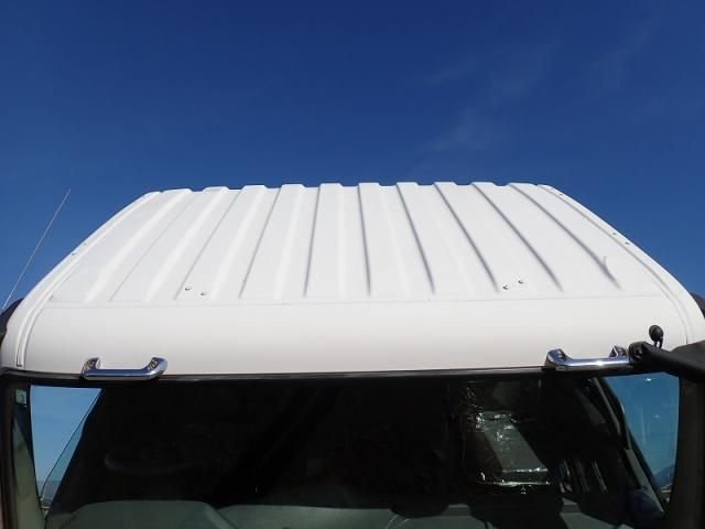 MITSUBISHI FUSOU SUPER GREAT 2015 Image 31