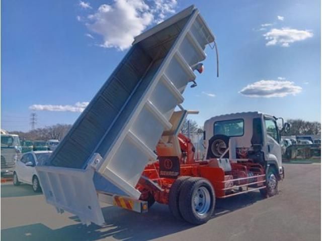 ISUZU FORWARD 2018 Image 31