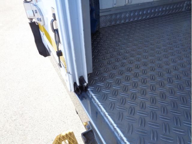 ISUZU ELF 2020 Image 31