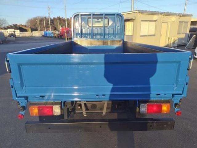 HINO DUTRO 2015 Image 31