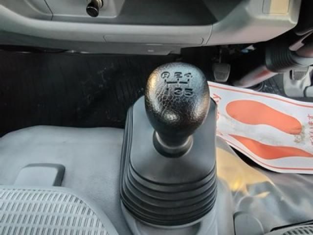 HINO DUTRO 2015 Image 31