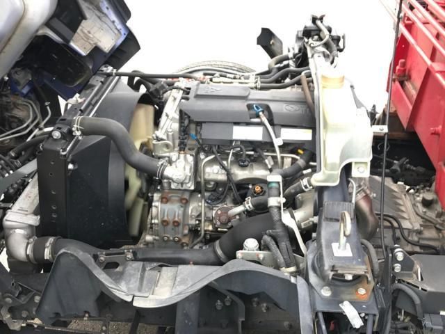 MITSUBISHI CANTER 2018 Image 31