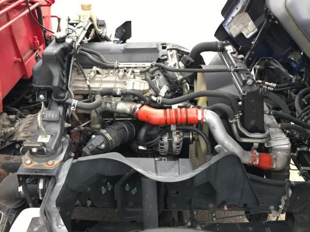 MITSUBISHI CANTER 2018 Image 31