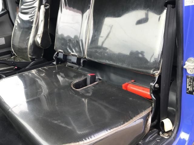 MITSUBISHI CANTER 2018 Image 31