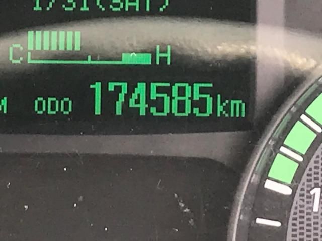 MITSUBISHI CANTER 2018 Image 31