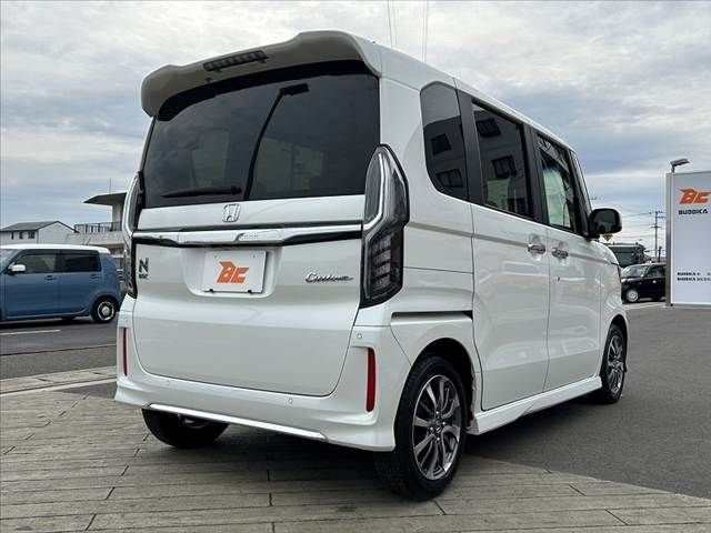 HONDA N BOX CUSTOM 2022 Image 31