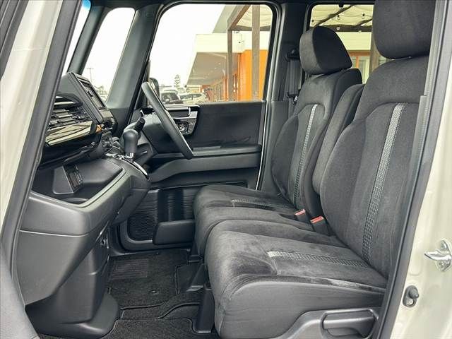 HONDA N BOX CUSTOM 2022 Image 31