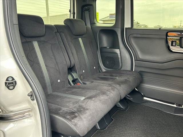 HONDA N BOX CUSTOM 2022 Image 31