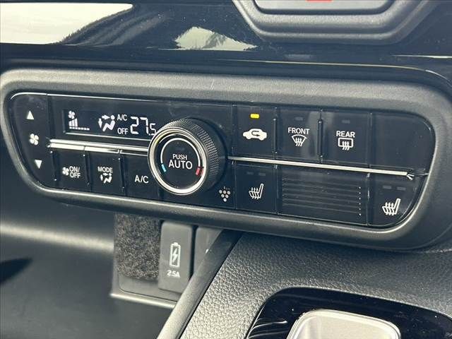 HONDA N BOX CUSTOM 2022 Image 31