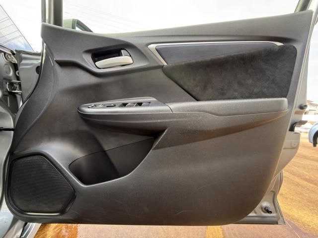 HONDA SHUTTLE HYBRID 2016 Image 31