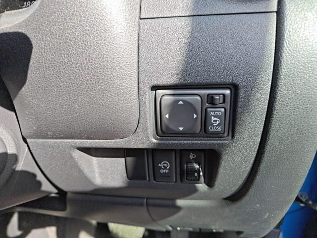 NISSAN MARCH 2010 Image 31