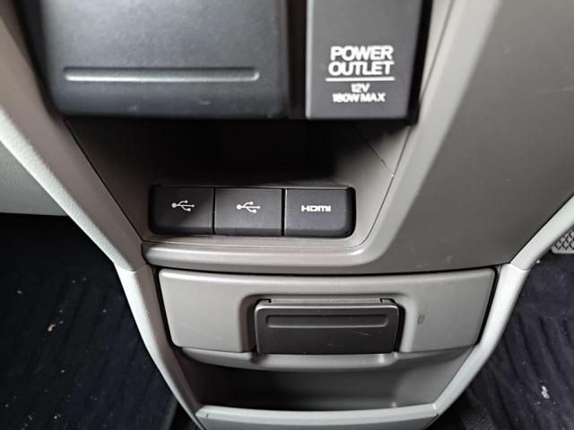 HONDA STEPWAGON 2015 Image 31