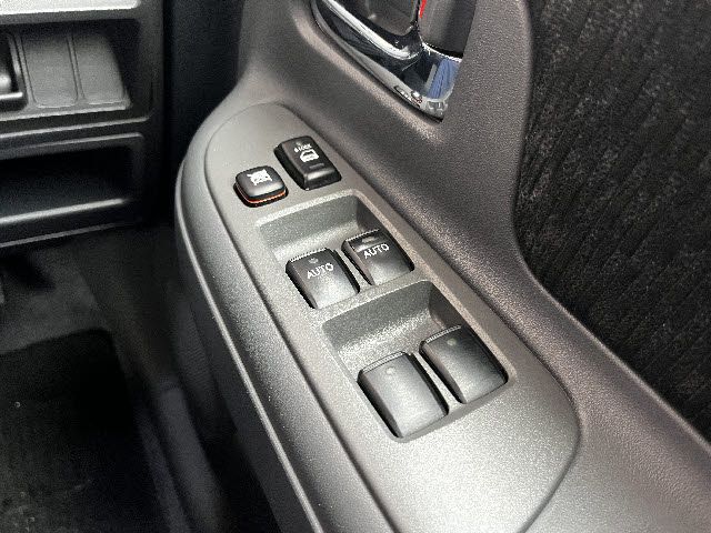 TOYOTA SIENTA 2013 Image 31