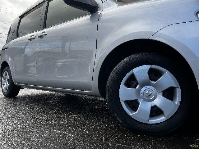 TOYOTA SIENTA 2013 Image 31