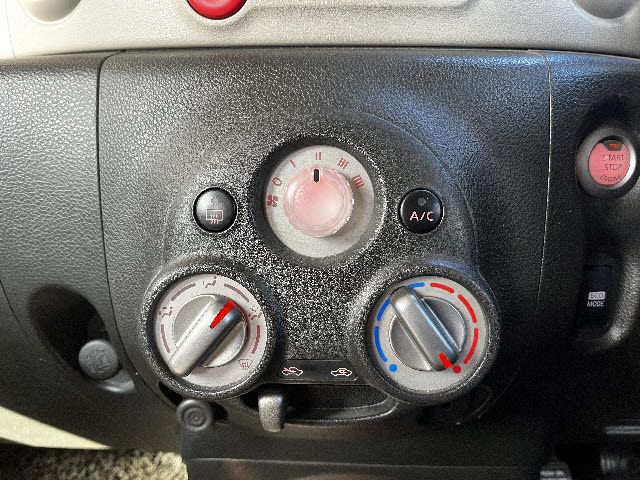 NISSAN CUBE 2013 Image 31