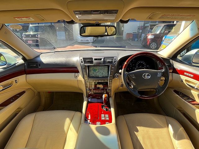 TOYOTA LEXUS LS460 2007 Image 31