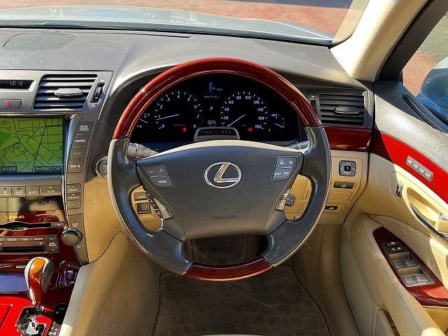 TOYOTA LEXUS LS460 2007 Image 31