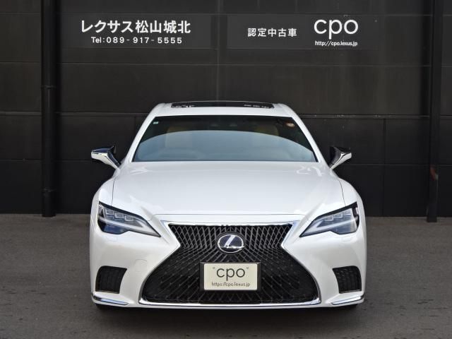 TOYOTA LEXUS LS500H 2022 Image 31