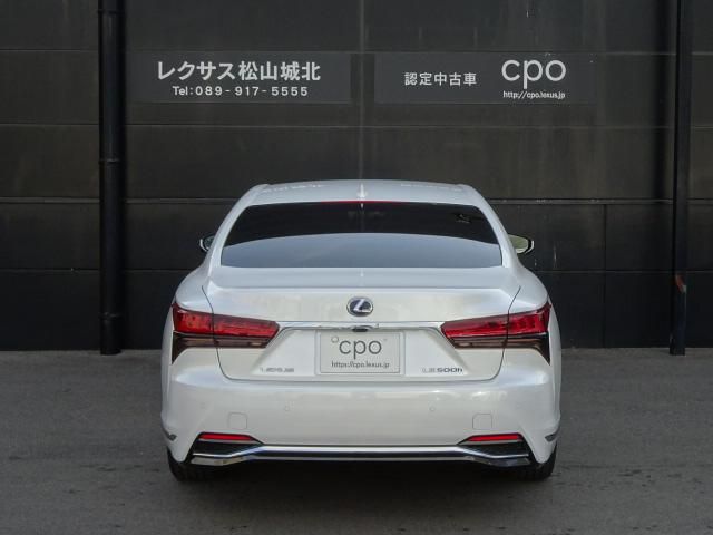 TOYOTA LEXUS LS500H 2022 Image 31
