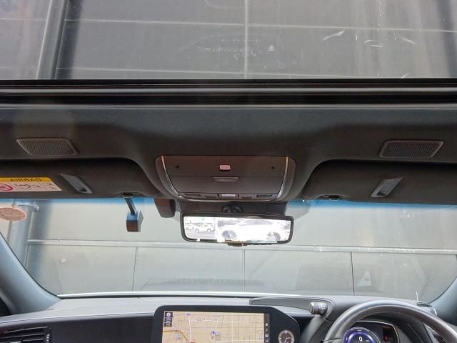 TOYOTA LEXUS LS500H 2022 Image 31