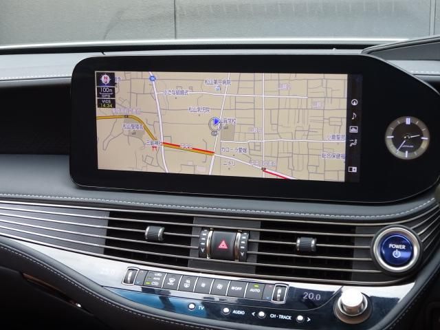 TOYOTA LEXUS LS500H 2022 Image 31