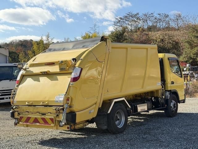 MITSUBISHI CANTER 2018 Image 31