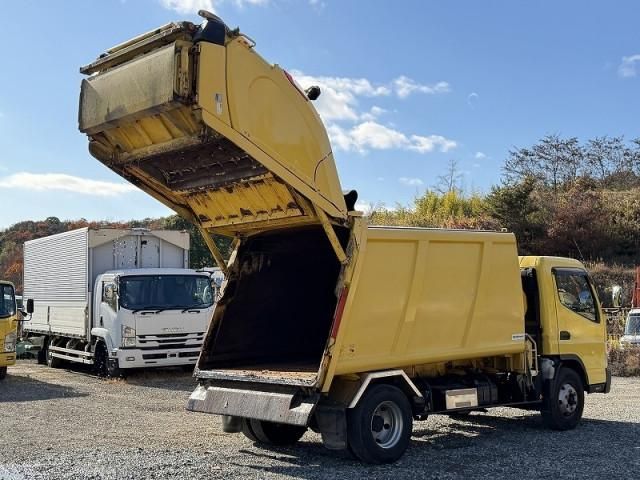 MITSUBISHI CANTER 2018 Image 31