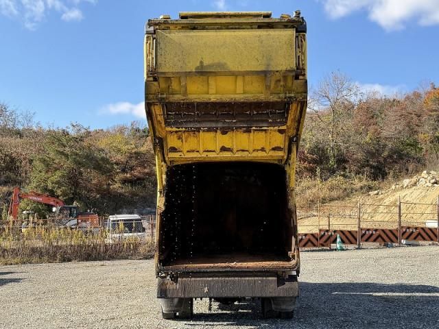 MITSUBISHI CANTER 2018 Image 31