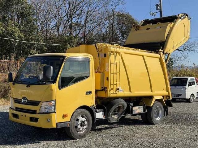 HINO DUTRO 2016 Image 31