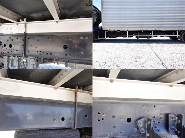 MITSUBISHI FUSOU FIGHTER 2013 Image 31