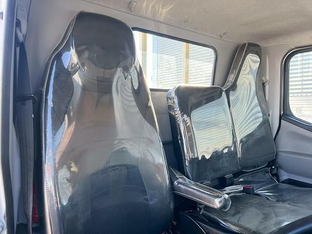 MITSUBISHI CANTER 2018 Image 31