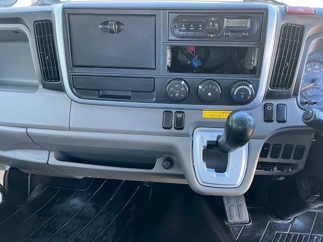 MITSUBISHI CANTER 2018 Image 31