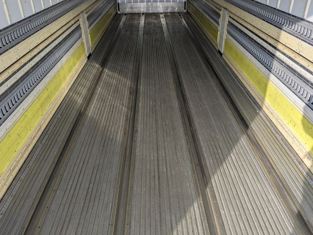 MITSUBISHI FUSOU SUPER GREAT 2020 Image 31