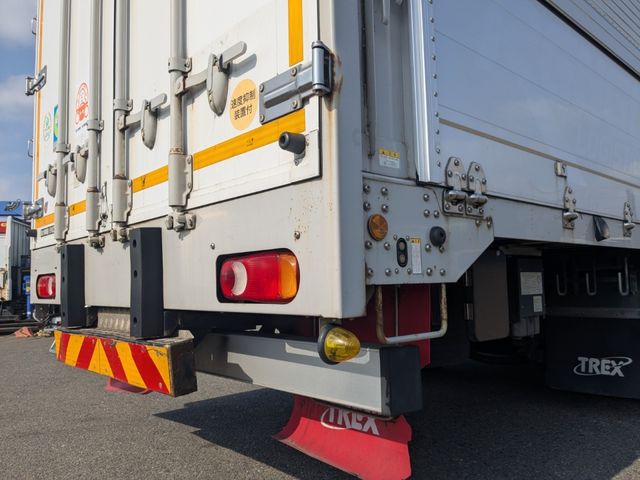 NISSAN DIESEL QUON 2019 Image 31