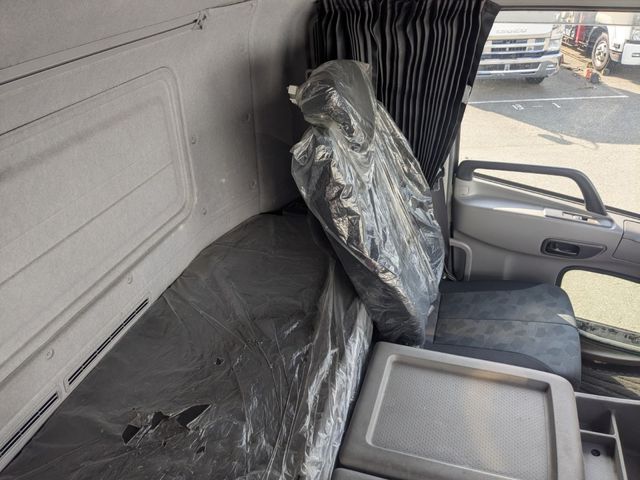 NISSAN DIESEL QUON 2019 Image 31