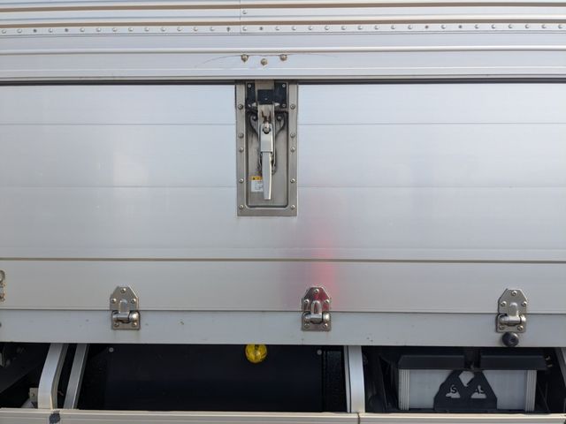 NISSAN DIESEL QUON 2019 Image 31