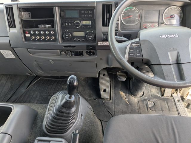 ISUZU FORWARD 2017 Image 31