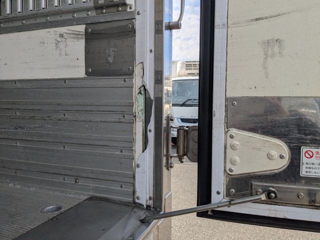 ISUZU FORWARD 2017 Image 31