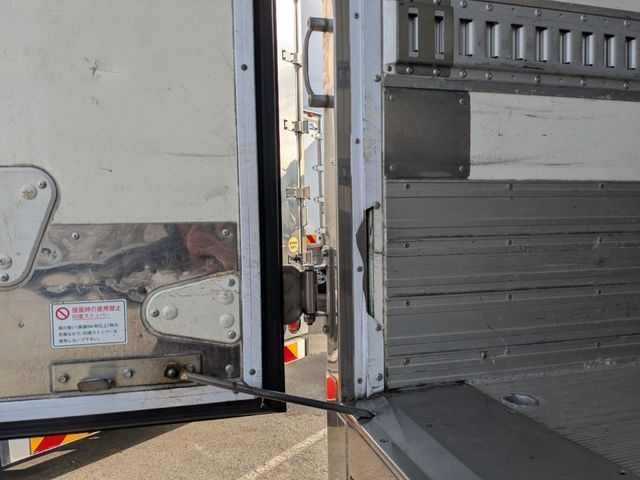 ISUZU FORWARD 2017 Image 31