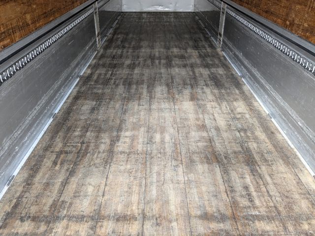 NISSAN DIESEL QUON 2017 Image 31