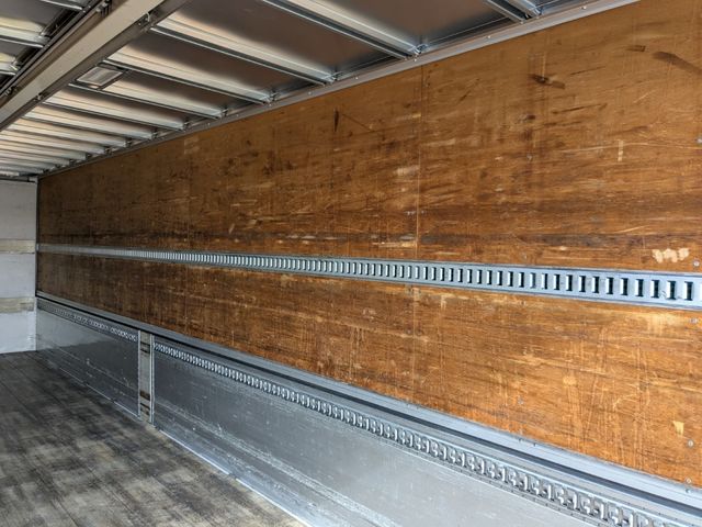 NISSAN DIESEL QUON 2017 Image 31