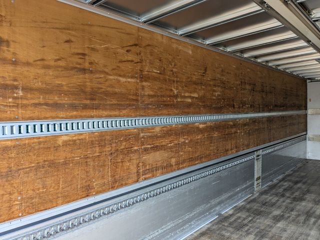 NISSAN DIESEL QUON 2017 Image 31