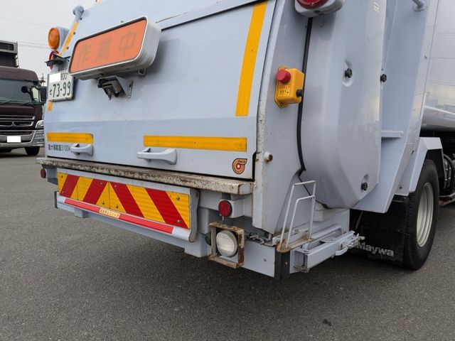 HINO DUTRO 2017 Image 31