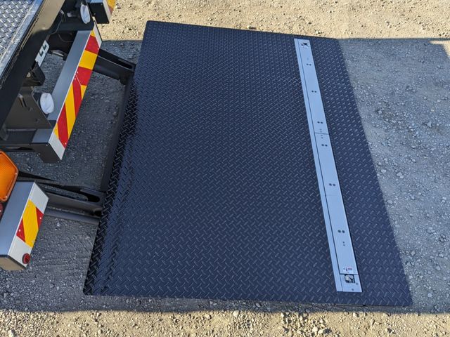 MITSUBISHI FUSOU FIGHTER 2025 Image 31