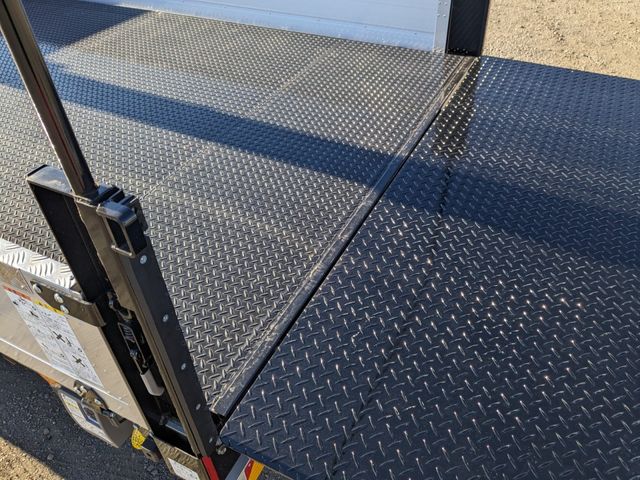 MITSUBISHI FUSOU FIGHTER 2025 Image 31