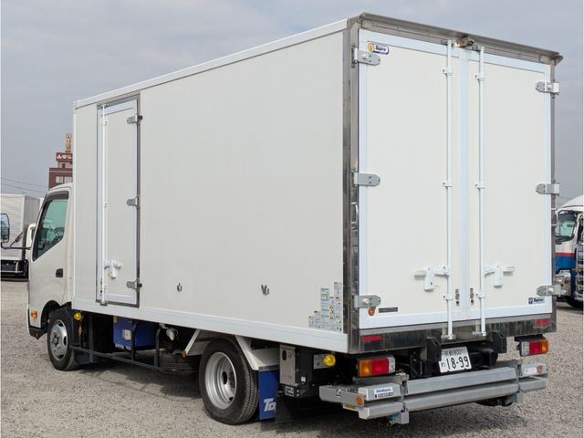 HINO DUTRO 2023 Image 31