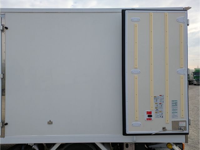 HINO DUTRO 2023 Image 31