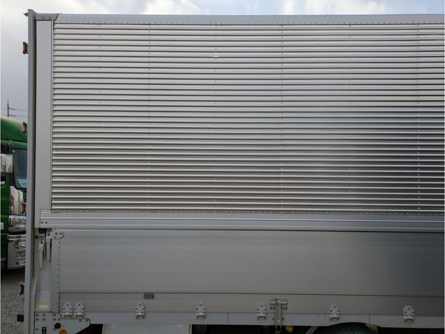 NISSAN DIESEL QUON 2020 Image 31